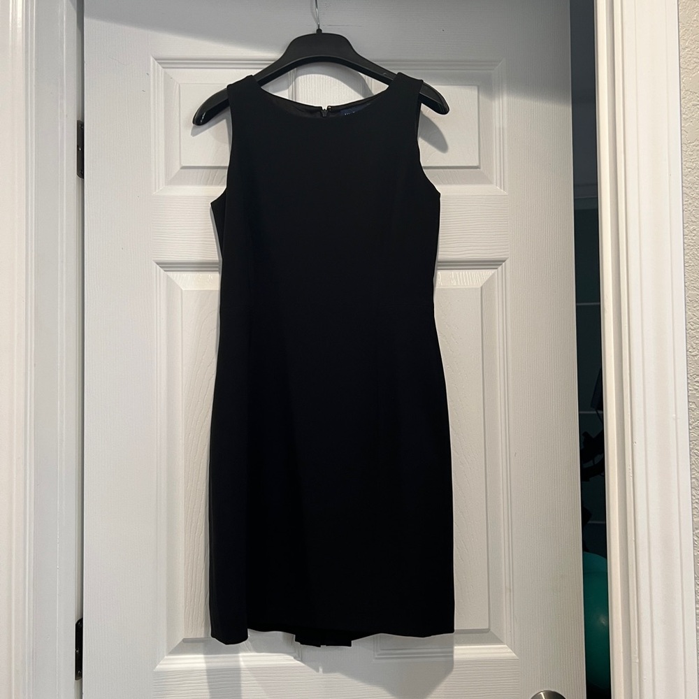 Ann Taylor black sheath short dress size 2P, part of suit collection